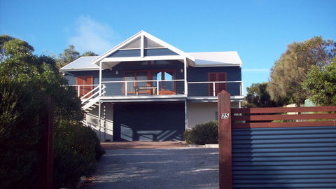 Top Deck Marion Bay - SA Accommodation 0