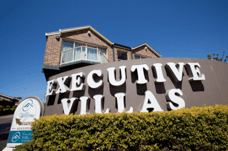 Jesmond Executive Villas - SA Accommodation