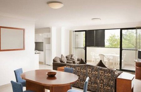 Pacific International Apts Bankstown - SA Accommodation 4