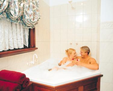 Apartments At York Mansions - SA Accommodation 3