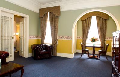 Hadley's Orient Hotel - SA Accommodation 2