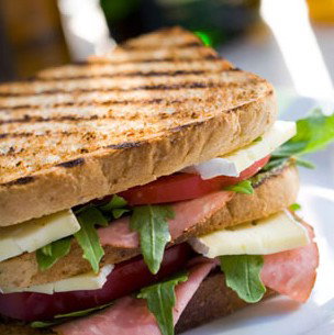 Vale Hotel - SA Accommodation 2