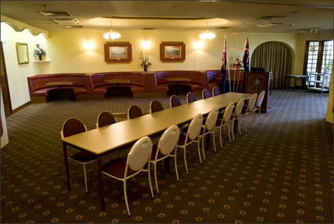 Tower Hotel - SA Accommodation 3