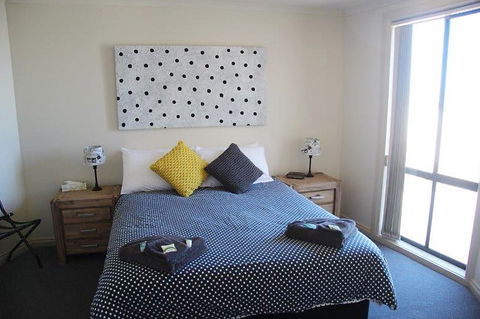 Cliff House Beachfront Villas - SA Accommodation 0