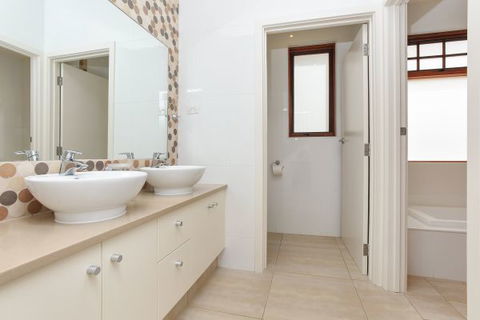 Il Grande Castello - SA Accommodation 9