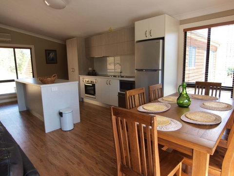 Mad On The Buckland - SA Accommodation 3