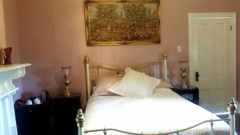 Angas Plains Estate Wines Heritage Suite - SA Accommodation 1