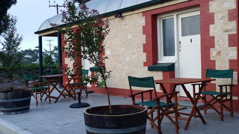Angas Plains Estate Wines Heritage Suite - SA Accommodation 2