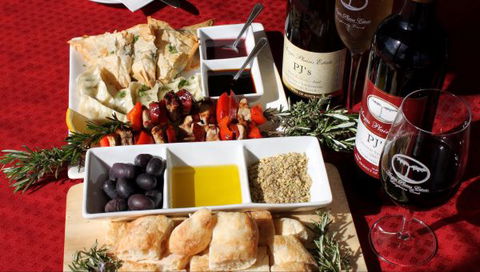 Angas Plains Estate Wines Heritage Suite - SA Accommodation 7