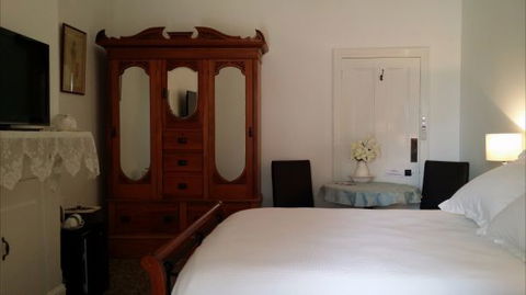 Angas Plains Estate Wines Heritage Suite - SA Accommodation 8