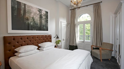 The Crafers Hotel - SA Accommodation 0
