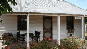 Davidson Cottage On Petticoat Lane - SA Accommodation 0