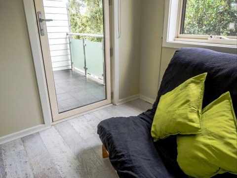 Alice's Palace Ocean Grove - SA Accommodation 9