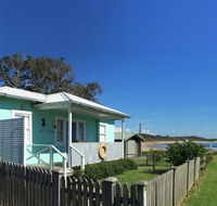 Aurora Beachfront Cottage - SA Accommodation