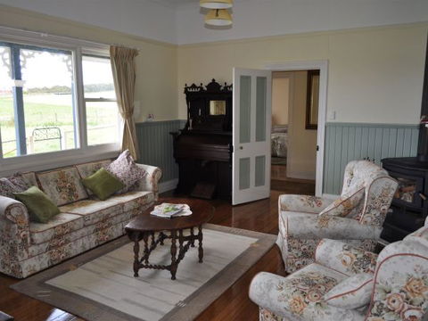 Beth's Cottage Roaring 40s - SA Accommodation 3