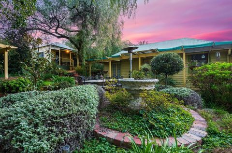 Bendigo Cottages Bed And Breakfast - SA Accommodation 0