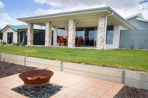 Brock's Base Wellington East - SA Accommodation 4