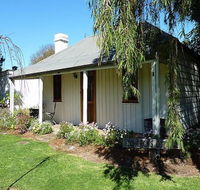 Cameron's Cottage - SA Accommodation