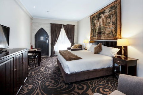 Castle Suites - Kryal Castle - SA Accommodation 0