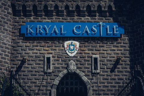 Castle Suites - Kryal Castle - SA Accommodation 1