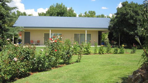 Cottonwoods Accommodation - SA Accommodation 0