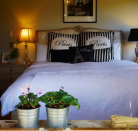 La Perrie Chalet Bed and Breakfast - SA Accommodation