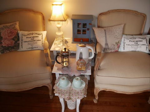 La Perrie Chalet Bed And Breakfast - SA Accommodation 2
