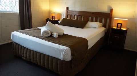 La Solana Holiday Apartments  - Mackay - SA Accommodation 9