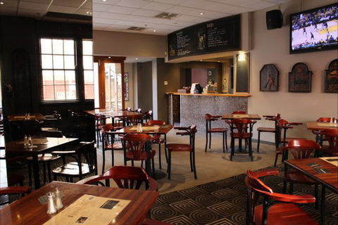 Royal Hotel Ryde - SA Accommodation 1