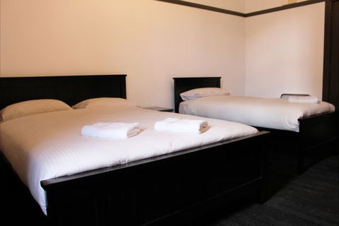 Royal Hotel Ryde - SA Accommodation 4