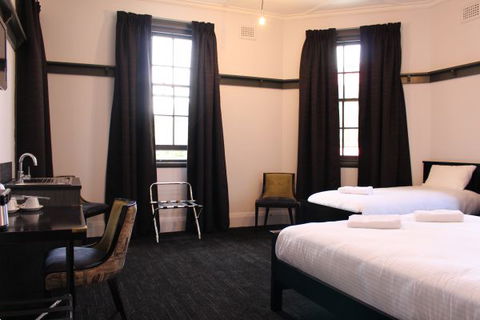 Royal Hotel Ryde - SA Accommodation 6