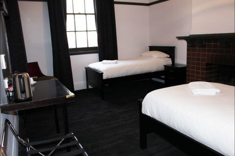 Royal Hotel Ryde - SA Accommodation 7