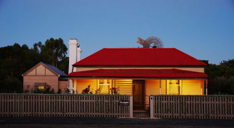 Shurdingtons Cottage - SA Accommodation 1
