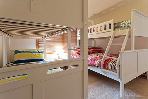 Snow Valley Lodge - SA Accommodation 2