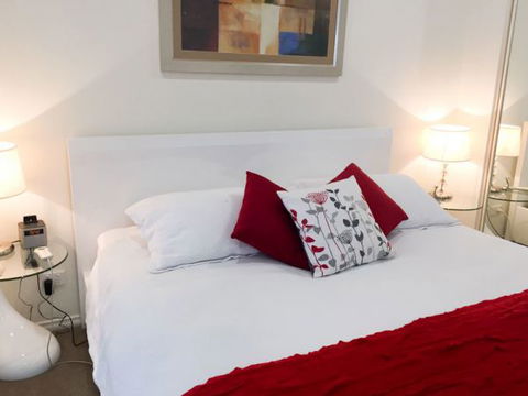 Studio 18 - SA Accommodation 0