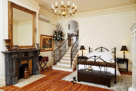 The Suites, Villa Belgravia - SA Accommodation 1