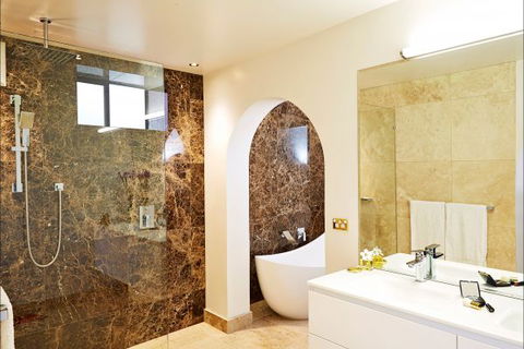 The Suites, Villa Belgravia - SA Accommodation 2