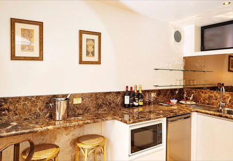 The Suites, Villa Belgravia - SA Accommodation 3
