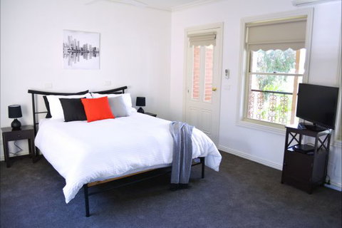 Turner Terrace - SA Accommodation 2