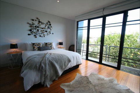 Two Five Zero / Richmond - SA Accommodation 0