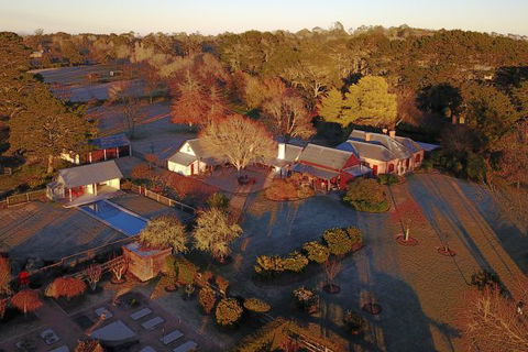 Vine Lodge Heritage Getaway - SA Accommodation 0
