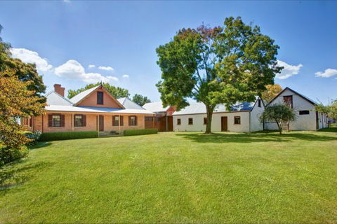 Vine Lodge Heritage Getaway - SA Accommodation 1