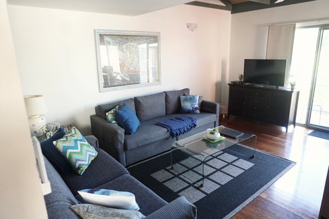 6 Point Lookout Beach Resort - SA Accommodation 2