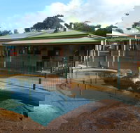 Curtain Fig Motel Yungaburra - SA Accommodation