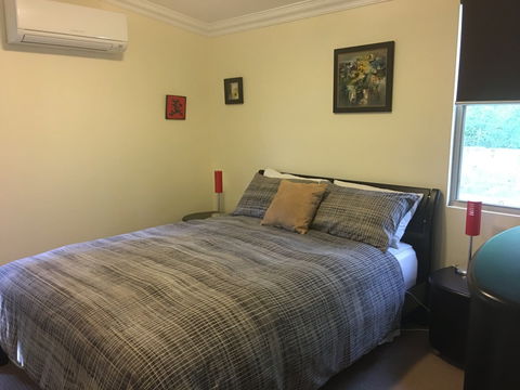 Kangaroo Hollow Preston Beach - SA Accommodation 4
