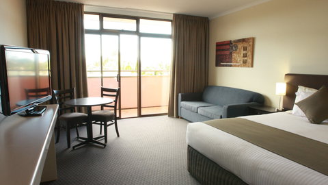 Adelaide Meridien Hotel & Apartments - SA Accommodation 0