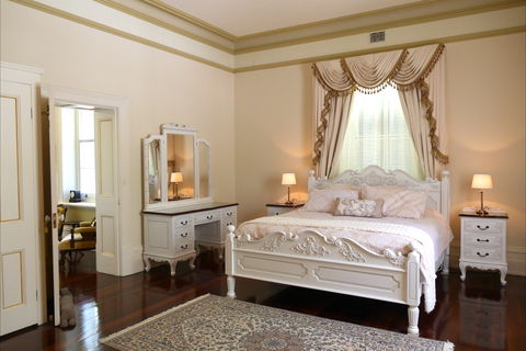 Martinsell Manor - SA Accommodation 1