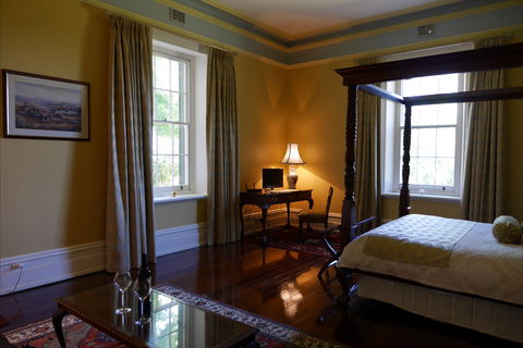 Martinsell Manor - SA Accommodation 7
