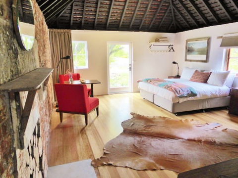 Ratho Farm - SA Accommodation 6