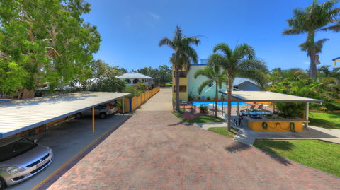 Sky View Units - SA Accommodation 4